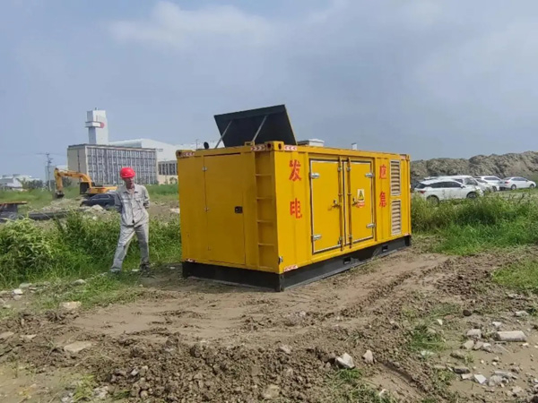 路桥200KW柴油发电机机组每小时的油耗量受哪些因素影响?